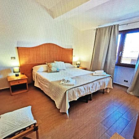 Le Camere Sul Porto Palau Exterior foto