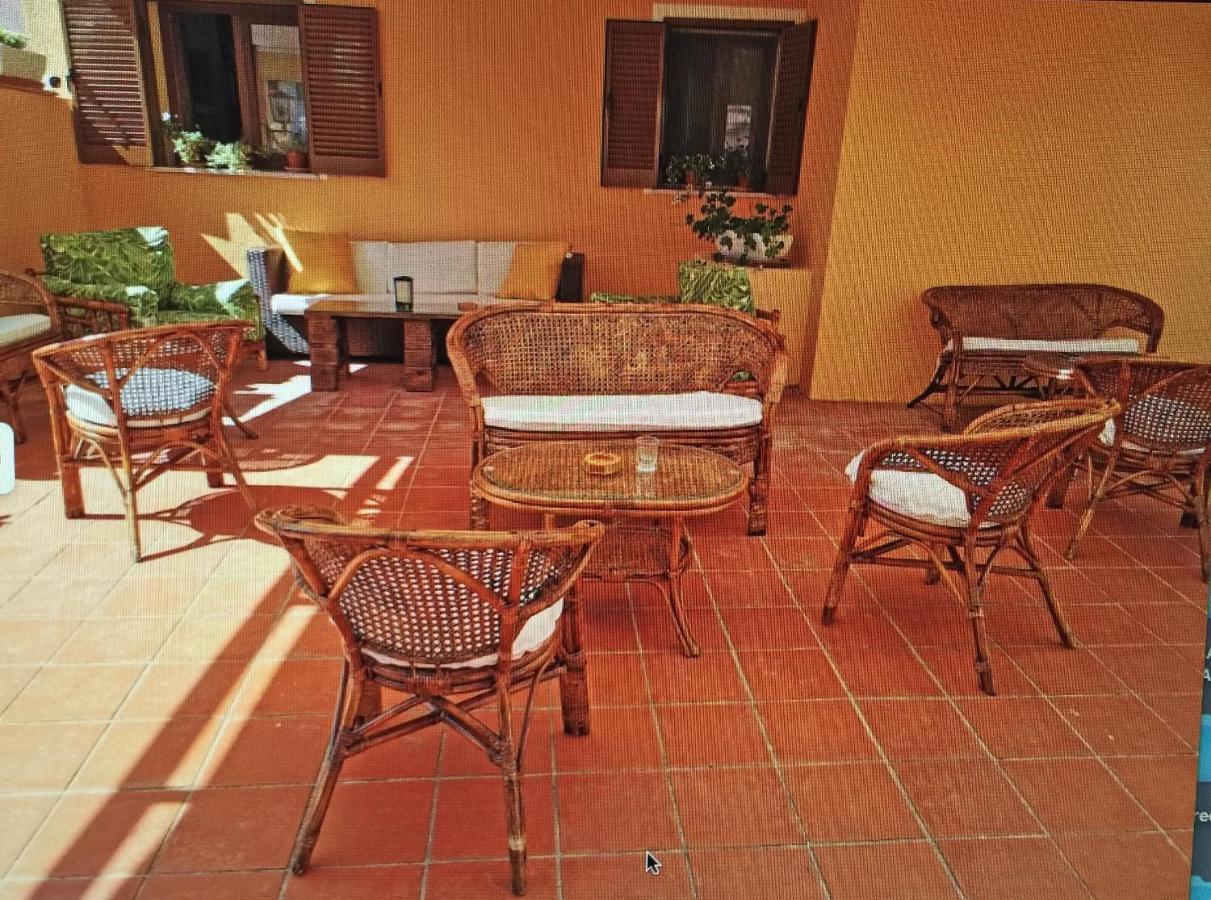 Le Camere Sul Porto Palau Exterior foto